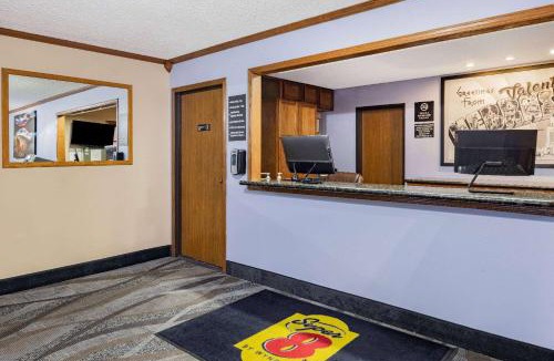 Valentine Hotel | Super 8 by Wyndham Valentine NE