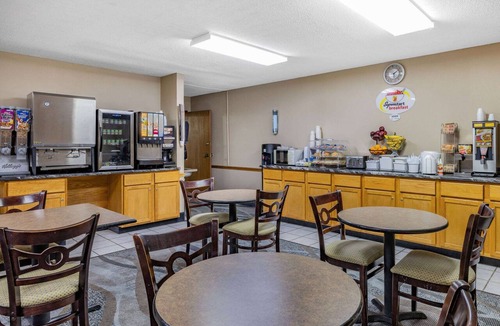 Valentine Hotel | Super 8 by Wyndham Valentine NE