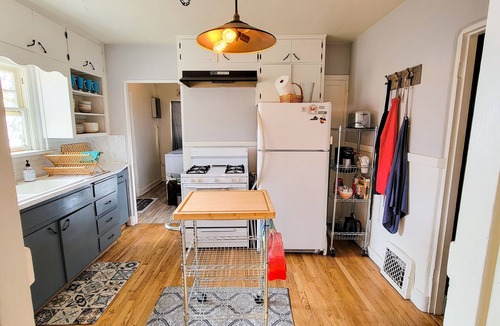 Nob Hill House | Super cozy southwestern style house. Lots of food/activities nearby.