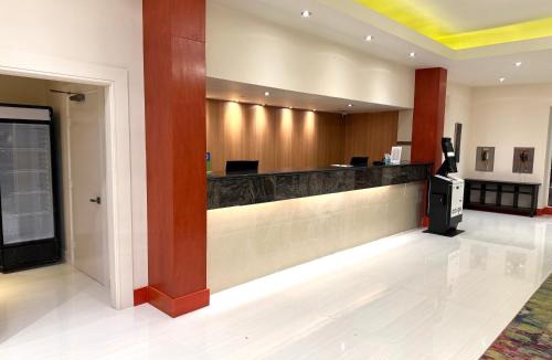 Las Colinas Hotel | SureStay by Best Western Irving Grapevine DFW North