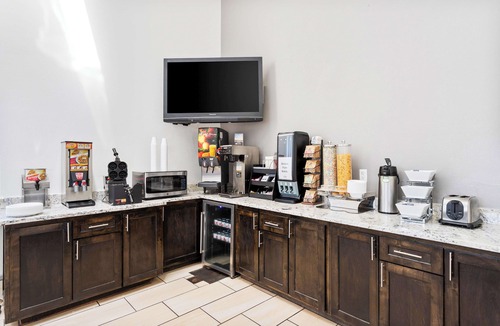 Northeast Heights Hotel | SureStay Hotel by Best Western Albuquerque Midtown