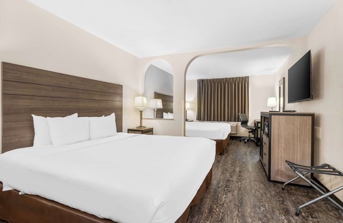 Northeast Heights Hotel | SureStay Hotel by Best Western Albuquerque Midtown