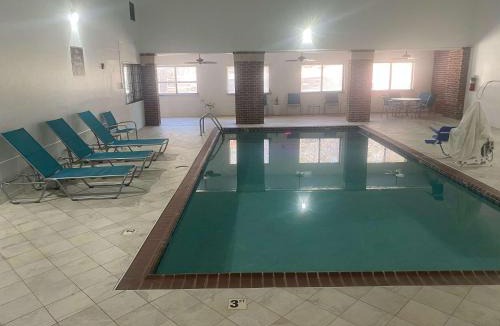Edmond Hotel | SureStay Plus by Best Western Edmond