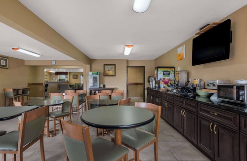 Tyrone Hotel | SureStay Plus Hotel by Best Western Silver City