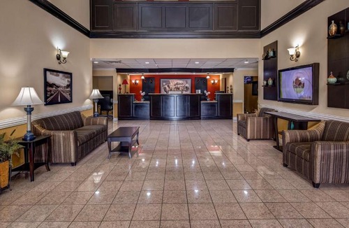 Alvin Hotel | SureStay Plus Hotel by Best Western Alvin