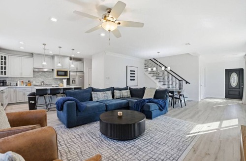 Greater Fondren Southwest House | SW Houston 3BR Sleeps 10 | 2 Living Areas