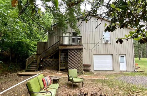 Boles House | Sweet Spacious Loft Perfect for Outdoor and Nature Lovers in Arkansas