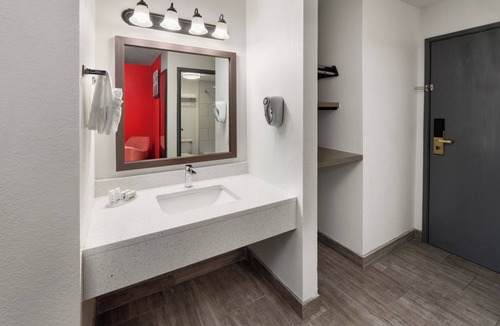 Aurora Hotel | SYLO Hotel Denver Airport, a Ramada by Wyndham