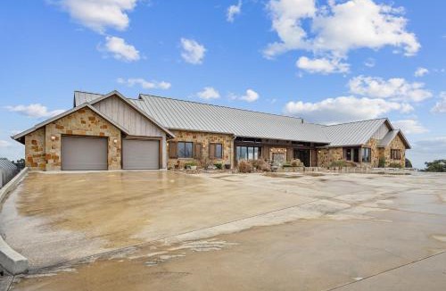 Bandera House | T Mountain Ranch