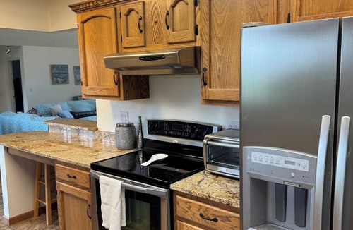 Omaha House | Table Rock Lakefront Home Sleeps 15 Walk to Water Near Branson & Big Cedar