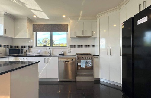 West Moonah House | Tasman Tranquility - close to City & Airport