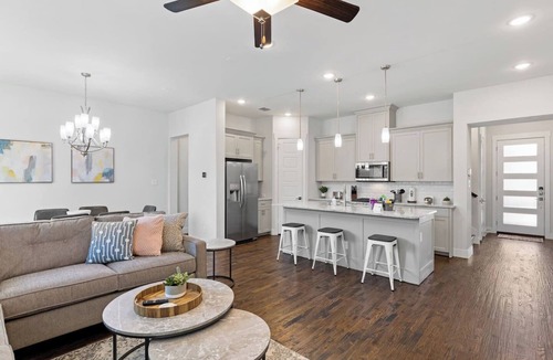 Vickery Meadow House | TCH - Charming 3bd/2.5ba home in Dallas w/Office
