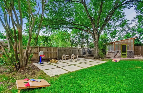 Vance Jackson House | TCH - Comfy 4bd/2.5ba home in San Antonio