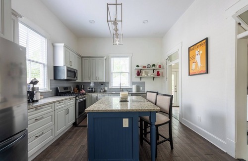 Government Hill House | TCH - Spacious 3bed/3.5 bath in San Antonio