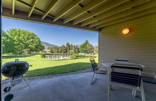Wapato Point Apartment | Tennis Village at Wapato Point Resort