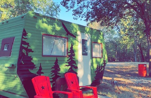 Smithville House | Terrys Water Front Bungalow on The RiversEdge AC Heat in a private campground!