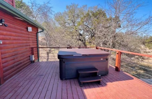 Bandera House | Texas Hill Country Cabin Escape On Medina River