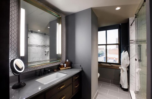Amarillo Hotel | The Barfield, Autograph Collection