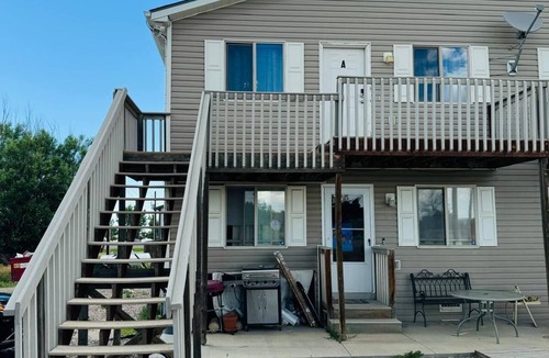 Calhan Apartment | The beauty of Meldy 3-bedroom apartment with WiFi, AC in delightful Calhan