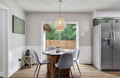 Original Town House | The Big Cozy Getaway