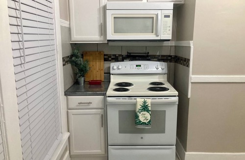 Crosstown Apartment | The Blue Note-Duplex Historic District