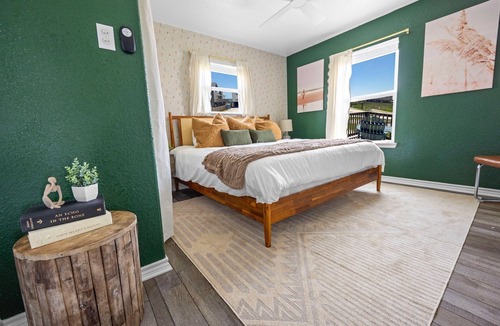 Surfside Beach House | The Breeze Beach House