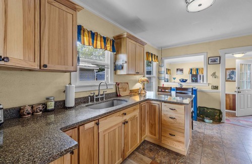 John Day House | The Bungalow