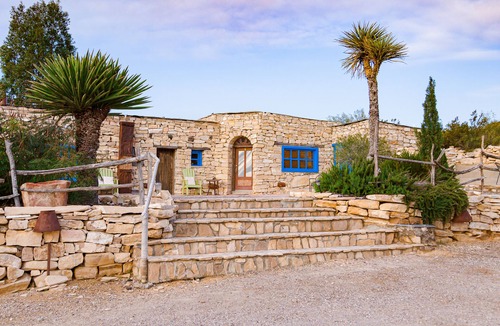 Terlingua House | The Chisos Suite - overlooking the Chisos Mountain range.