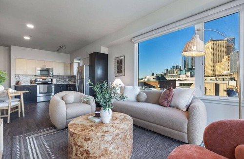 Pioneer Square Apartment | The City Lookout | Views + Walk to Stadiums