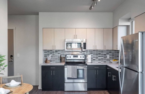 Pioneer Square Apartment | The City Lookout | Views + Walk to Stadiums