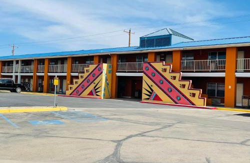 Alamogordo Hotel | The Classic Desert Aire Hotel