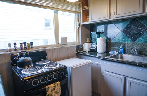 Astoria Condo | The Columbia Studio