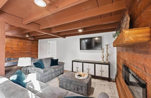 Bucyrus House | The Cottage at BluHawk Farms