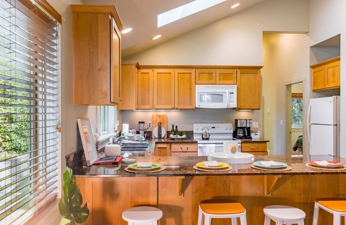 Langley House | The Cottage at Herons Roost by AvantStay