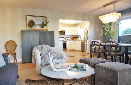 Broomfield House | The Daphne l Luxury Home w/Hot Tub, Gym, Projector