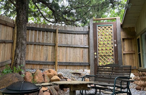 Medicine Park Cottage | The Dragonfly