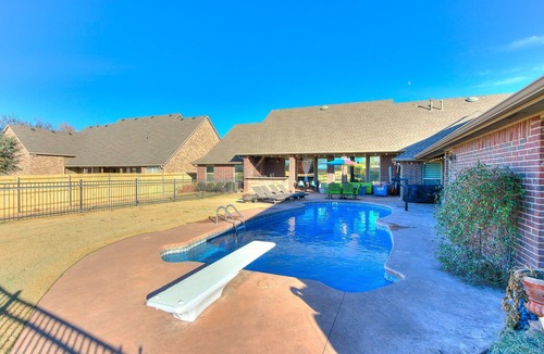 Wheatland House | The Dream Cove/Spacious 5-bedroom, 5 bathroom home with pool/hot tub/game room
