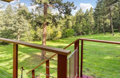 Morrison House | The Evergreen Oasis I Red Rocks I Morrison