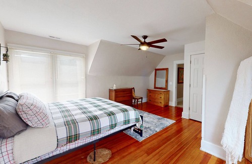 Johnson County House | The Farmhouse - A True Country getaway on 40 acres!