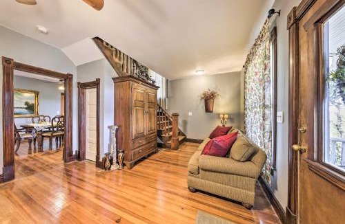 Waldron House | The Farmhouse (Unit B) at Deer Ridge Estate