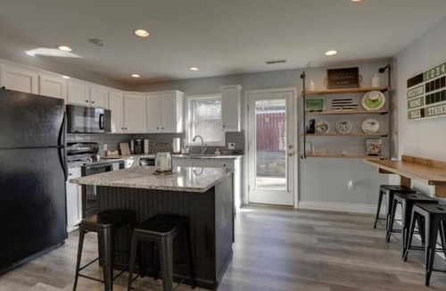 Quincy House | The Fieldhouse a Simply Charming property