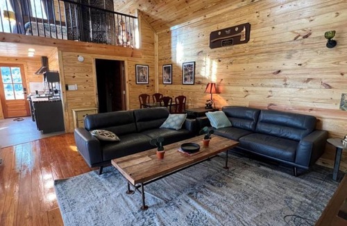 Baker House | The Firehouse- Small cottage on the river