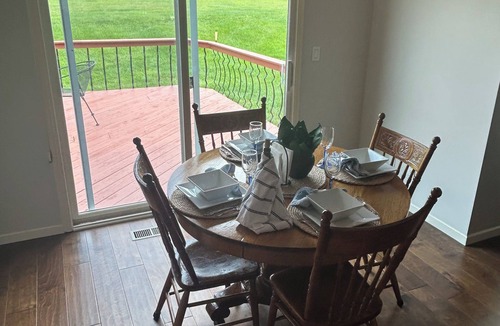 Otoe County House | The Getaway on the Green – Spacious Retreat with Golf Course Views
