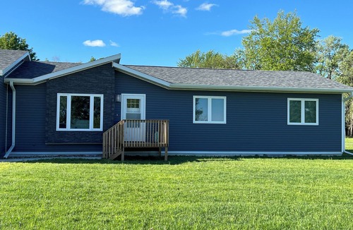 Corydon House | The Haven Oasis. Brand new 3 bed 2 bath pet friendly space on brand new street