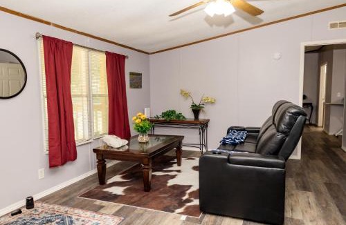 Huntsville House | The Hidden Creek Hideaway