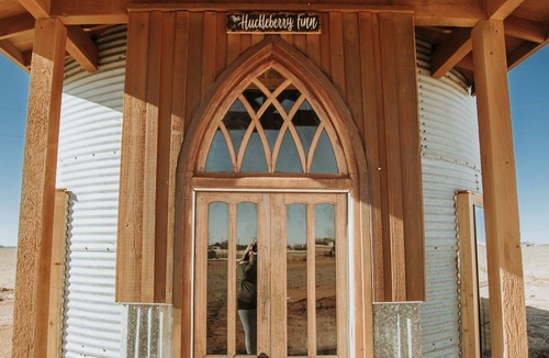 Lubbock Cottage | The Huckleberry Finn - Standard One Room Silo