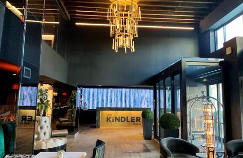 Downtown Lincoln Hotel | The Kindler Hotel
