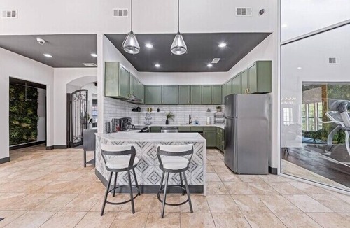 North Arlington Apartment | The Landry 187 | Spacious and Cozy 1 Bedroom 1bth