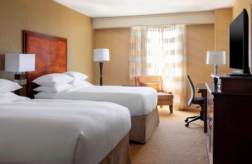 Downtown Lincoln Hotel | The Lincoln Marriott Cornhusker Hotel