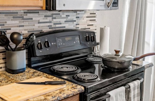 Garland Apartment | The Lively Getaway | Vibrant Colors + BBQ